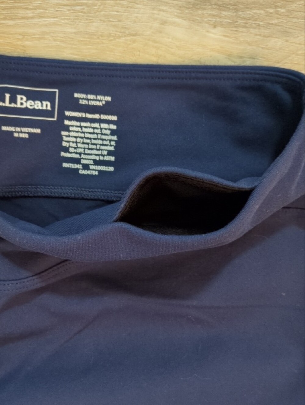 L.L. Bean Dark Navy Athletic Leggings - Picture 3 of 5